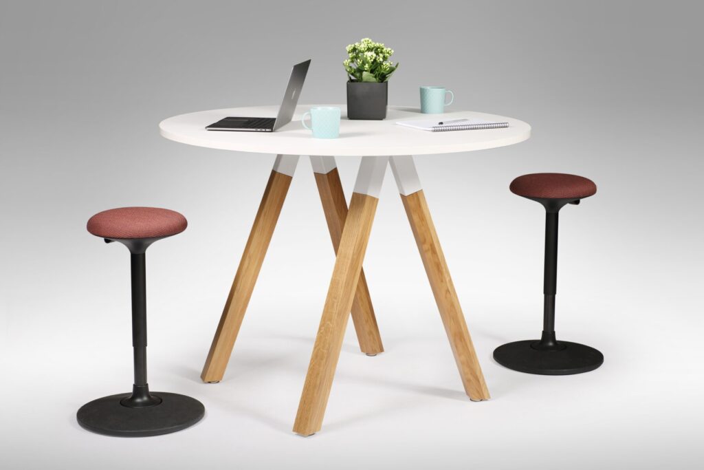 koosolekulaud koko ümmargune valge