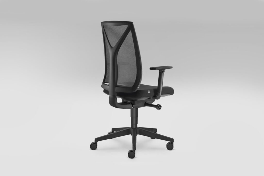 kontoritool leef tagant