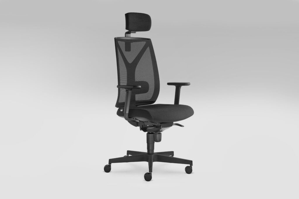 kontoritool leef peatoega