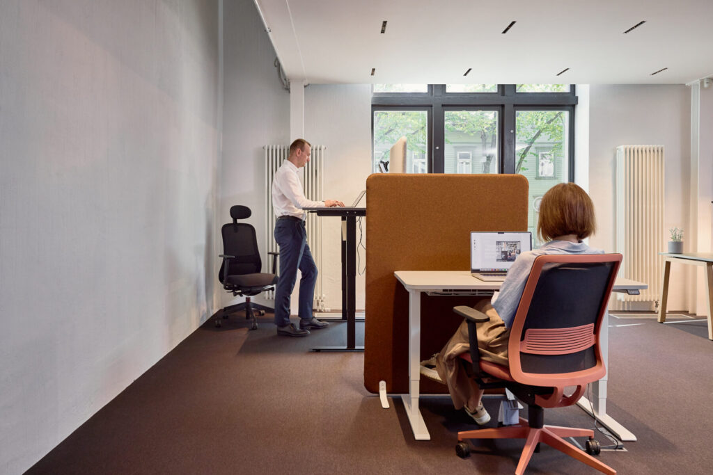 soft põrandasirm ruumis