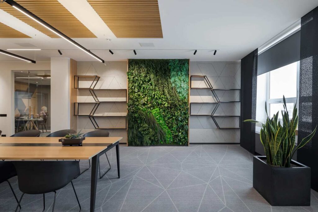 Nõupidamislaud koos toolide ja riiuliga